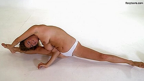 Aliska Zhiros in video 68427