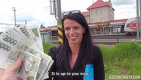 Milf Walking On Public With Vibrator – E129