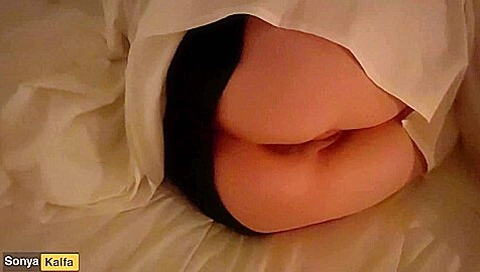 پدرم خواب بود نامادریمو یواشکی کردم - Night Sex With My Horny Stepmom