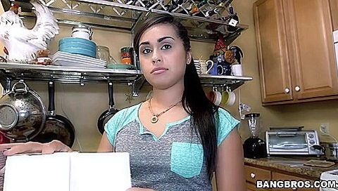 Sexual Service From The Maid - Eva Saldana
