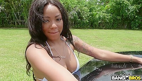 Black Car Washing Service