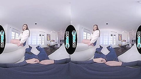 WETVR Step Sis Takes Advantage Of Masturbator VR Porn