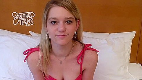 Petite Blonde Deaf Chick Gets Naked And Sucks Dick
