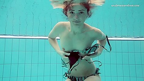 Nina Markova mega sexy teen 18+ underwater