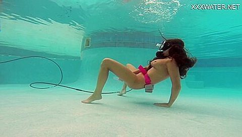 Hot Underwater Orgasm From Nora Shamndora With Dildo