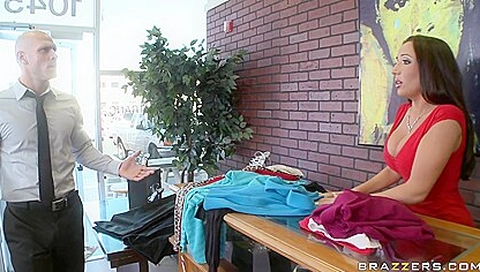 Lady In Red Got Banged From Behind With Johnny Sins And Richelle Ryan