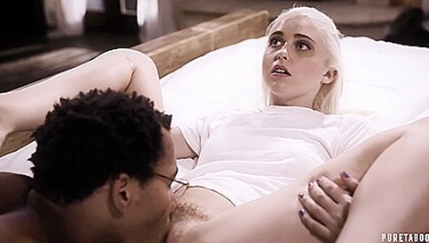 Chloe Cherry And Ricky Johnsoon - Creep Takes Advantage