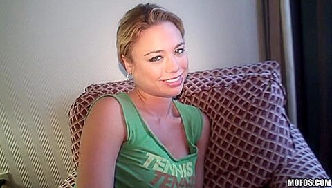 Victoria W - An Anal Vacation