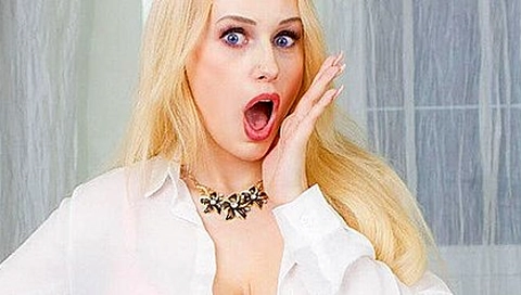 Angel Wicky In Come And Fuck The Famous Melania