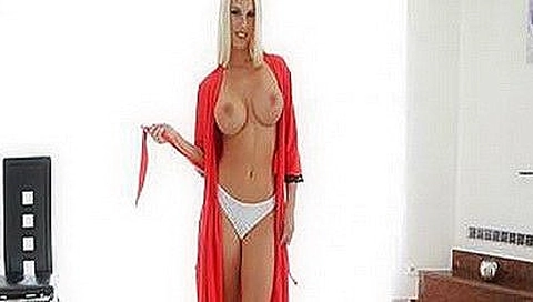 Blanche Bradburry - Seductive Foreplay