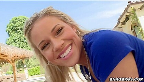 Jessa Rhodes - White Blonde Babe Showing Her Perfect Ass