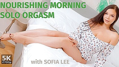 Sofia Rae In Nourishing Morning Solo Orgasm