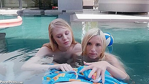 Piper Perri And Lily Rader - Spring Break Threesome